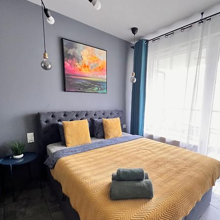 Stylowe Studio Krzemieniecka, Metro Slodowiec, Free Parking By Cosmo Spirit Varšava Exteriér fotografie