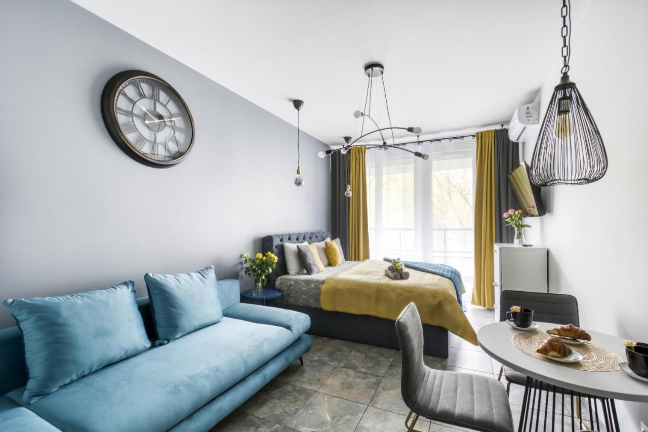 Stylowe Studio Krzemieniecka, Metro Slodowiec, Free Parking By Cosmo Spirit Varšava Exteriér fotografie